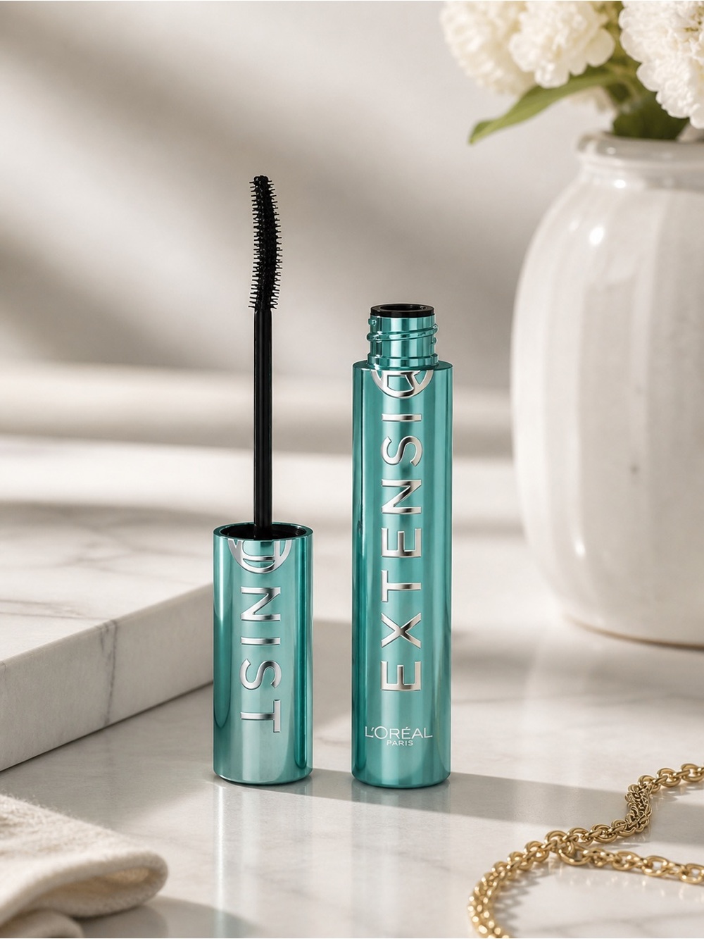 L'Oreal Telescopic Extensionist Waterproof Mascara - 997 Black Noir Sealed NIB